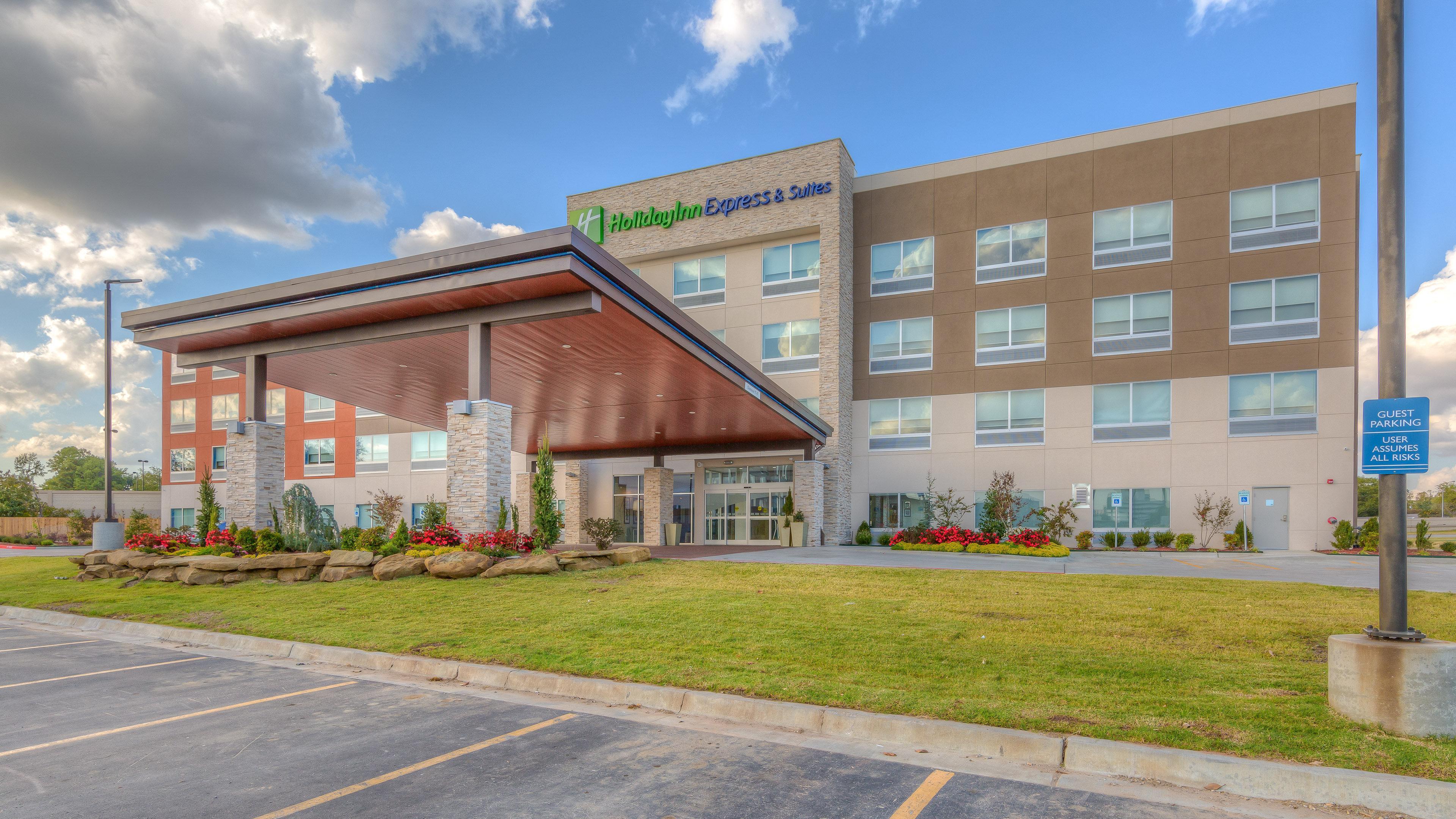 Holiday Inn Express & Suites Tulsa Midtown By Ihg מראה חיצוני תמונה